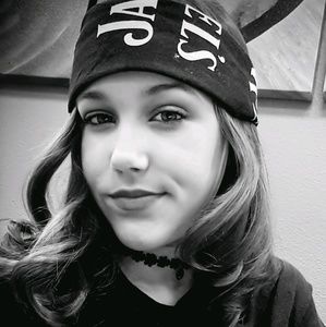 Meet your Posher, Allyson